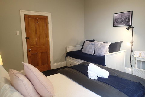 The Bischoff Hotel - Bet 4u 2