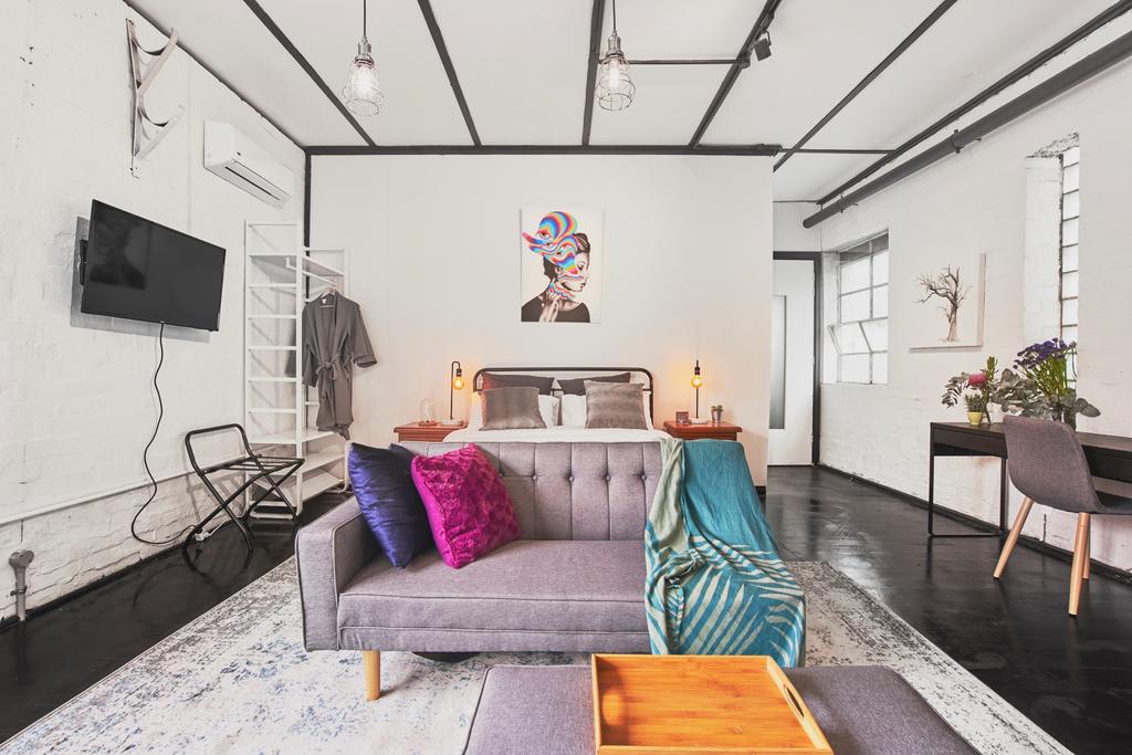 Accommodation West Melbourne VIC Click Find