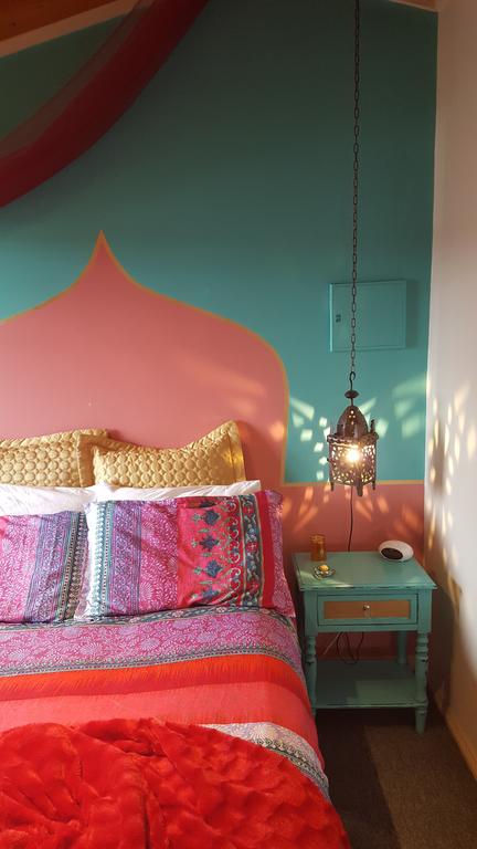 The Bohemian Art Studio - Click Find 3