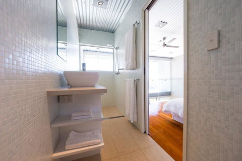 The Bunyip Retreat - Bridge Guide 3