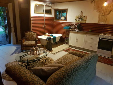 The Cabin - Click Find 1