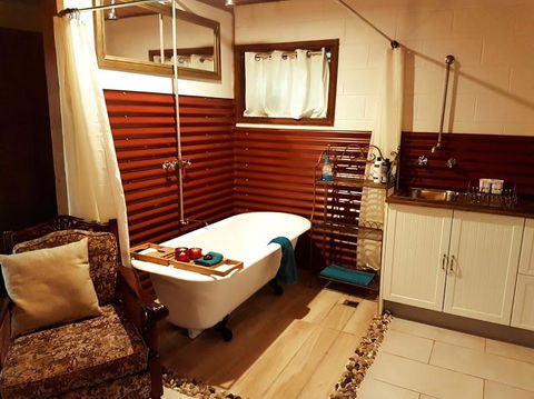 The Cabin - Click Find 2