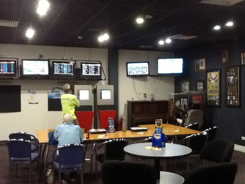 Tennant Creek Memorial Club - Click Find 4