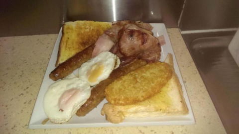 Glendon Street Cafe - Click Find 4