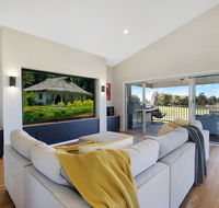 The Clubhouse on Black Bull - Click Find