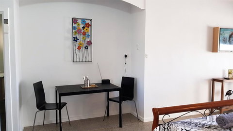 The Courtyard - Bet 4u 2