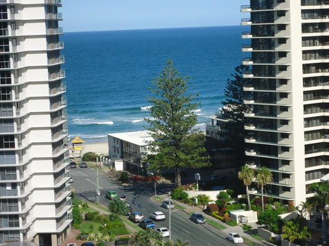 The Crest Apartments - Click Find 0