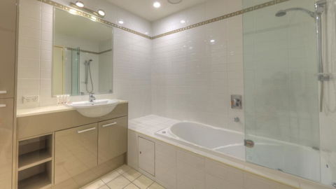 The Dunes Cotton Tree - Click Find 1