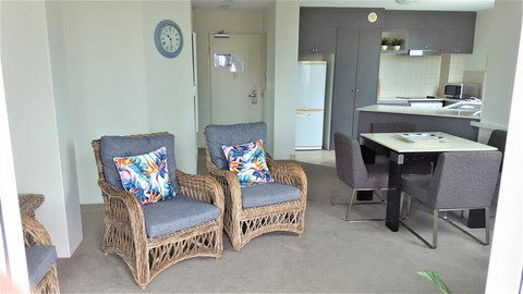 The Emerald Surfers Paradise - Bet 4u 2