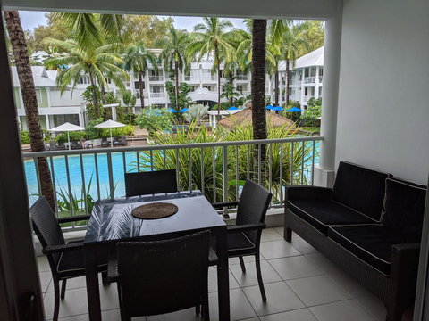 The Escape Luxury Apartments Peppers Beach Club Palm Cove - Who Is Search 3