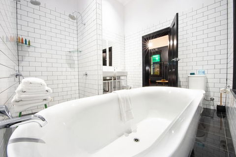 The Franklin Boutique Hotel - Click Find 2