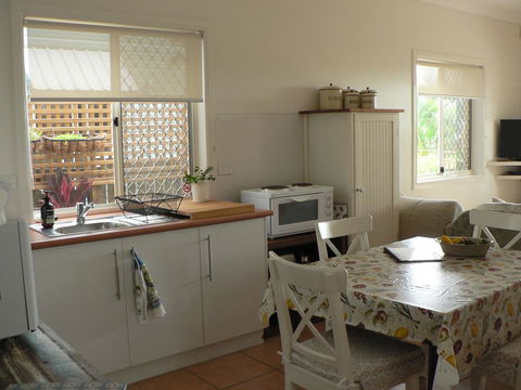 The Friendly Chat Bed And Breakfast - DBD 0