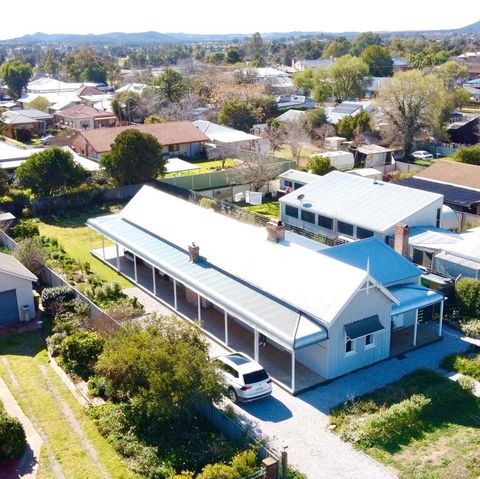 THE GABLES MUDGEE - Lavinia 0