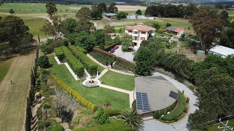 The Gatehouse At Villa Raedward - Click Find 2