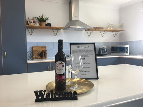 The Gathering Ground - Spacious Entertainer In Toowoomba City - Bridge Guide 2