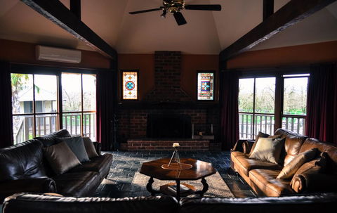 The George Yering - Click Find 1