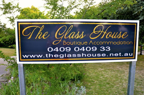 The Glasshouse Boutique Accommodation - Click Find 0