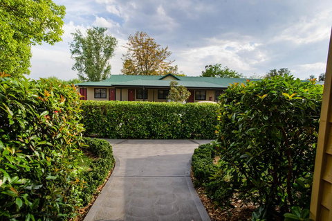 The Grapevine Motel - Click Find 0