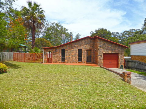 The Happy Shack @ Callala Bay - Click Find 0