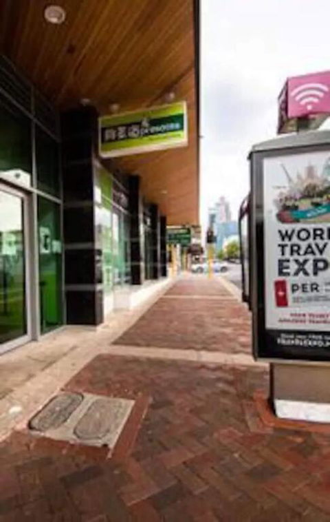 The Heart Of Northbridge With Complimentary Parking, Wifi & Netflix - Bet 4u 3