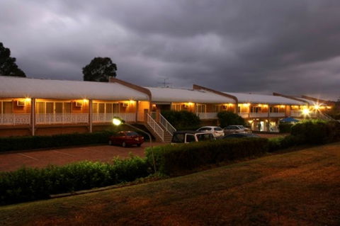 The Hermitage Motel - Campbelltown - Click Find 2