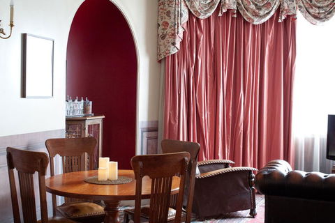 The Hotel Windsor - Click Find 3