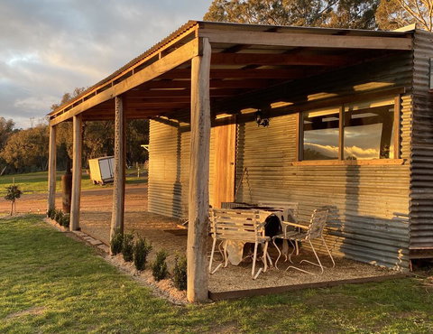 The Hut, Saddlers Run - Bridge Guide 3