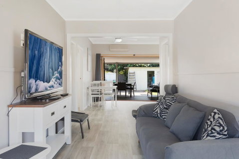 The Inlet Cottage - Click Find 2