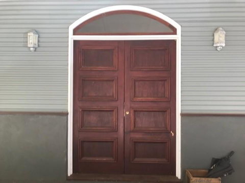 The Lakehouse Manor - Bet 4u 1