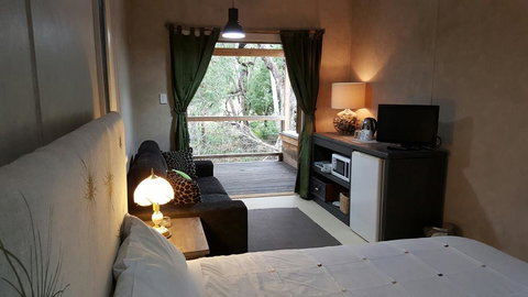 The Laurels Of Chinchilla - Bridge Guide 1