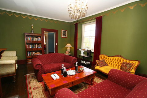 The Lodge On Elizabeth Boutique Hotel - Click Find 2