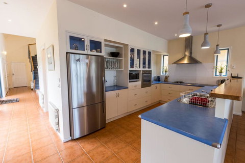 The Loft - Waterfront With Private Pool - Local Finder 3