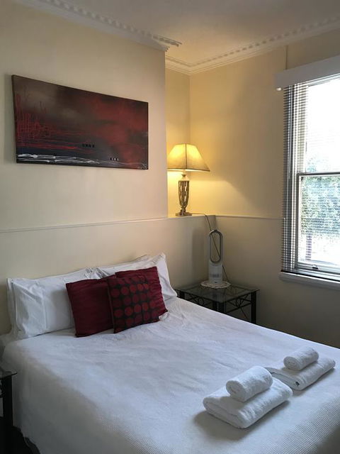 The Mews Motel - Lawyer Find 1