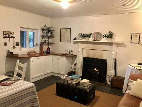 The Miners Cottage, Barossa - Click Find 2
