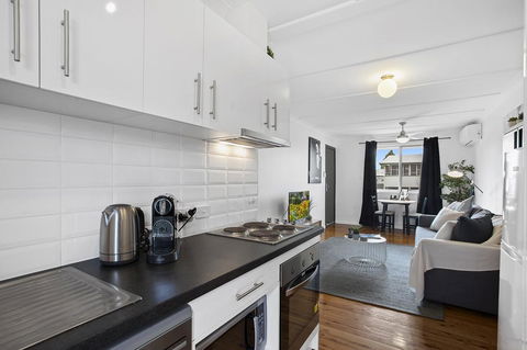 The Neo Stylish Central Apartment With Aircon Courtyard And Netflix - Bridge Guide 2