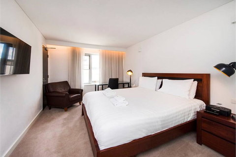 The Nest - Convenient & Comfy Space With Fantastic Rooftop - Bet 4u 0