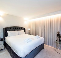 The Nest - Hollywood Style Space with Roof Terrace - Lawyer Find
