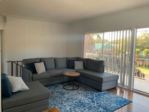 The Norburn', 3 Norburn Avenue - Aircon, Boat Parking, Close To Water & Clubs - Bet 4u 2