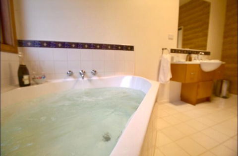 The Orchard Luxury Accommodation - Bet 4u 2