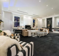 The Pakenham - Lawyer Find