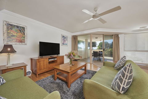 The Palms 2 @ Clarkes Beach - Click Find 0