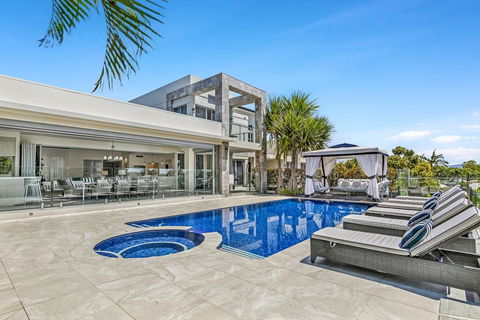 The Park House - Click Find 0