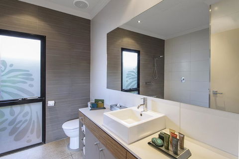 The Pearle Of Cable Beach - Click Find 1