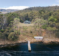 The Pier House - Click Find