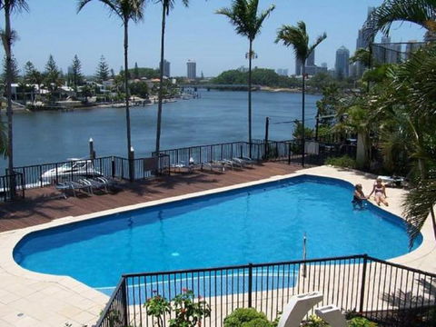 The Pinnacle Apartments - Bet 4u 0