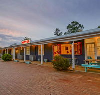 The Platypus Accommodation  Cafe - Click Find