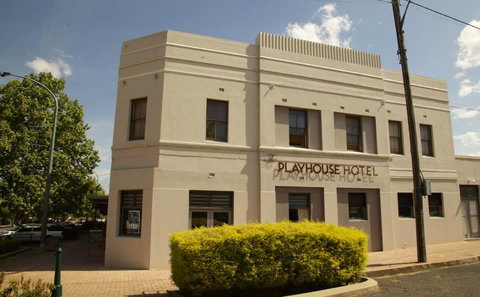 The Playhouse Hotel - Bet 4u 0