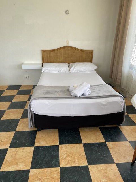 THE QUEENSLANDER MOTEL - Bet 4u 2