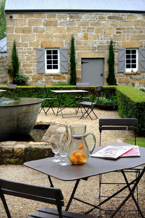 The Red Feather Inn - Bridge Guide 3