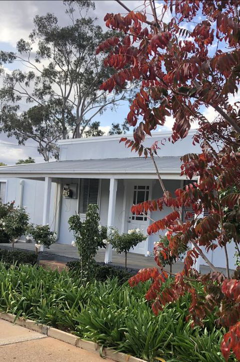 The Rested Guest 3 Bedroom Cottage West Wyalong - DBD 3